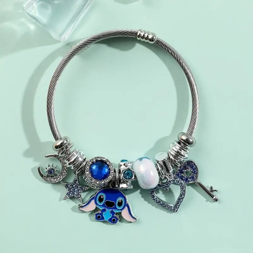Beautiful Alien Charm Bracelet